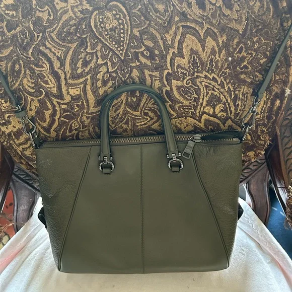 Coach Olive Green Satchel - Picture 2 of 10
